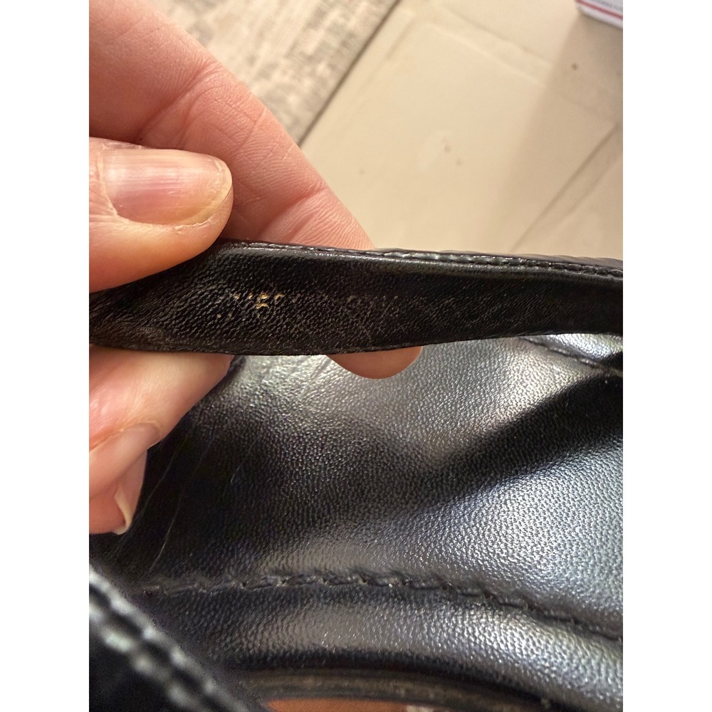 Prada Black Patent Leather Triangle Logo Thong Sandals 7 - Picture 13 of 13